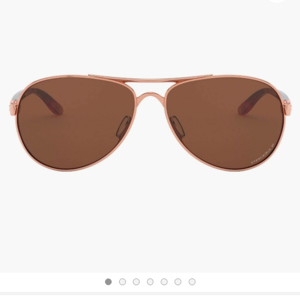 Oakley womans sunglasses